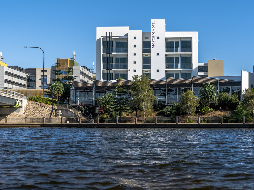 Mercure Sunshine Coast Kawana Waters https://all.accor.com/B6V9